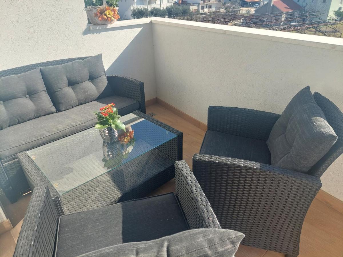 Apartment Ma Mi Trogir Exteriör bild