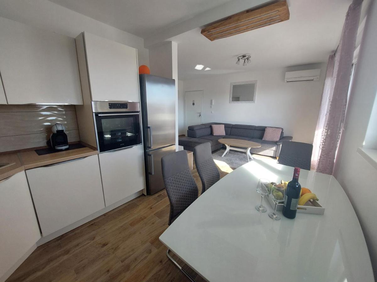 Apartment Ma Mi Trogir Exteriör bild